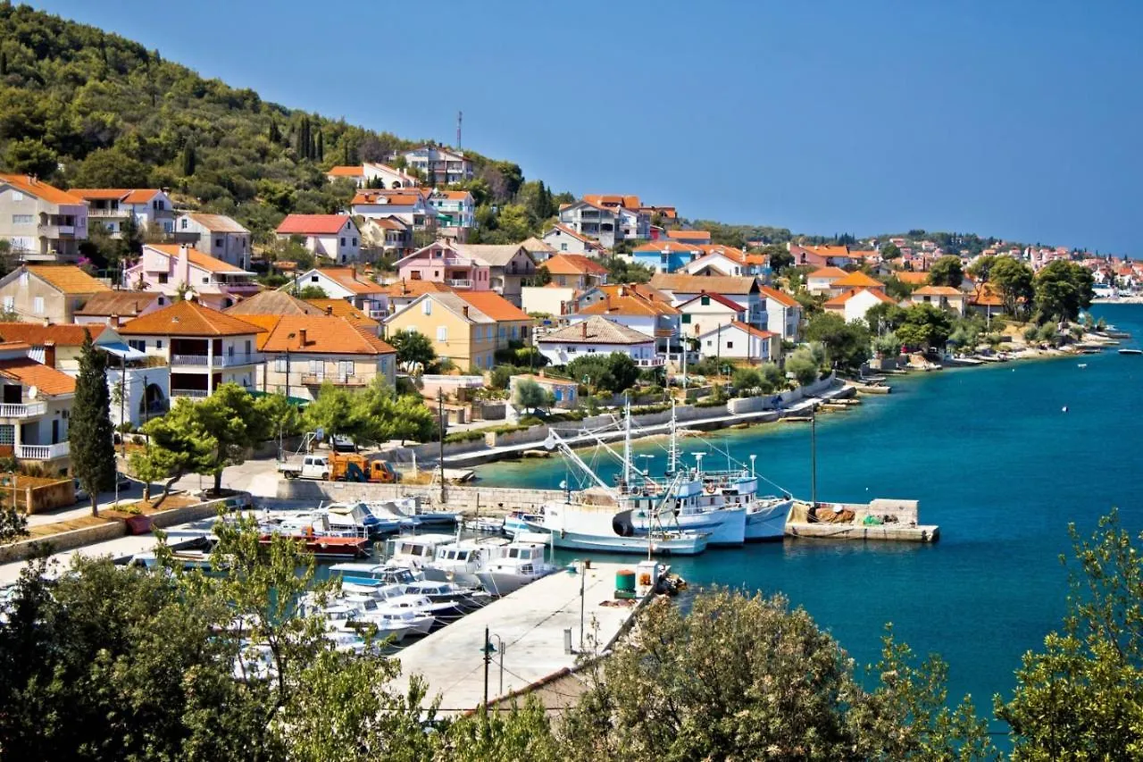 Apartment In Kali With Seaview, Terrace, Air Condition, Wifi 0*,  Croatia